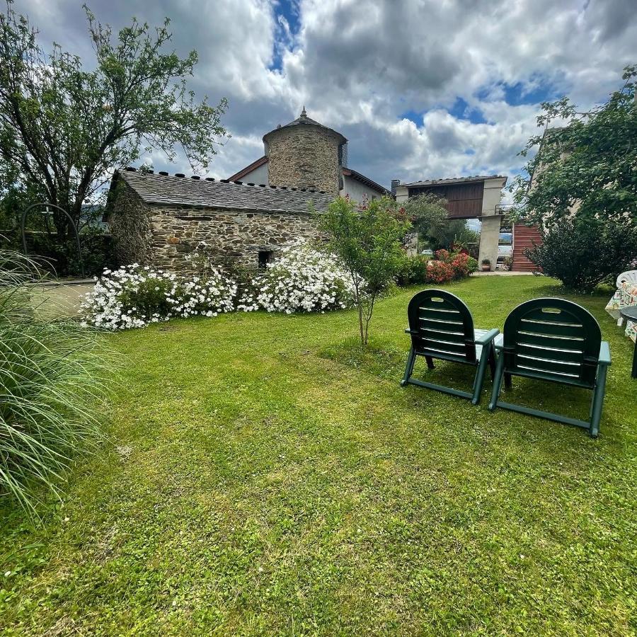 Apartamento Turistico Con Precioso Jardin - Los Gayoles Rural Castropol Eksteriør bilde
